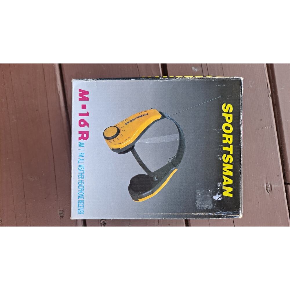 NEW‼ VTG‼ Sportsman AM/FM All Weather Headphones Receiver M-16R Red Deadstock